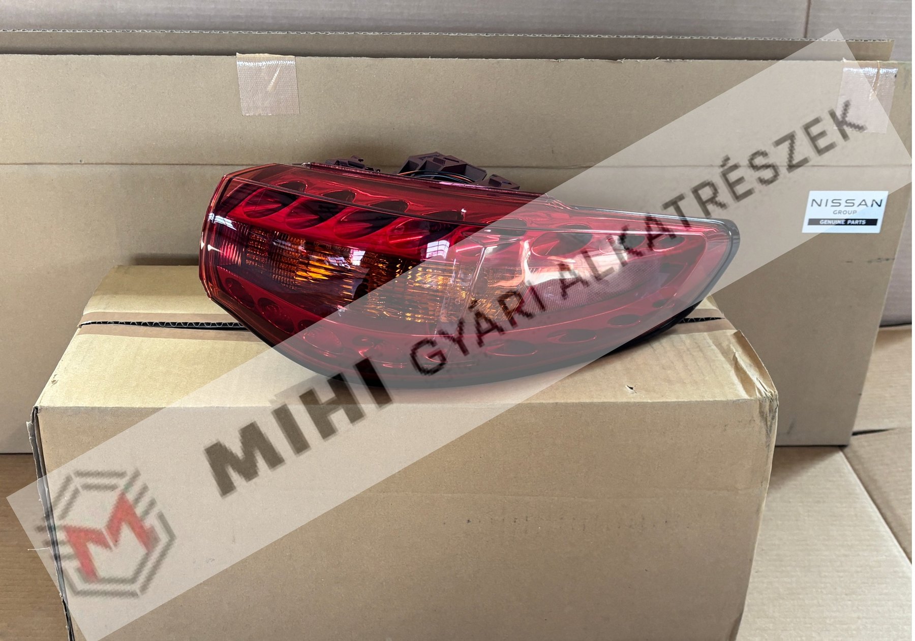Infiniti FX / QX70 gyári jobb hátsó kombinált lámpa 265501CH0A