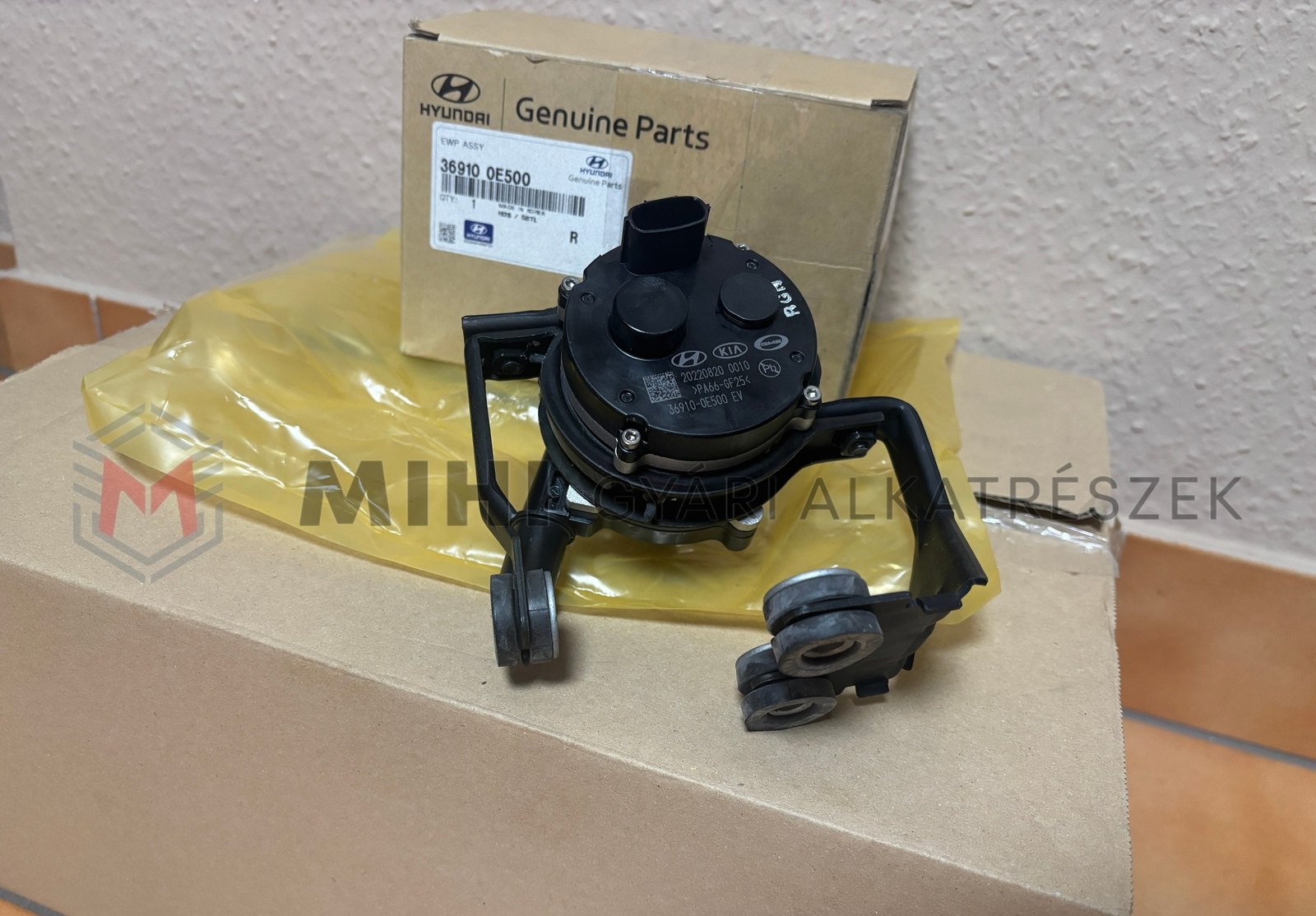 Hyundai Ioniq elektromos vízpumpa 369100E500