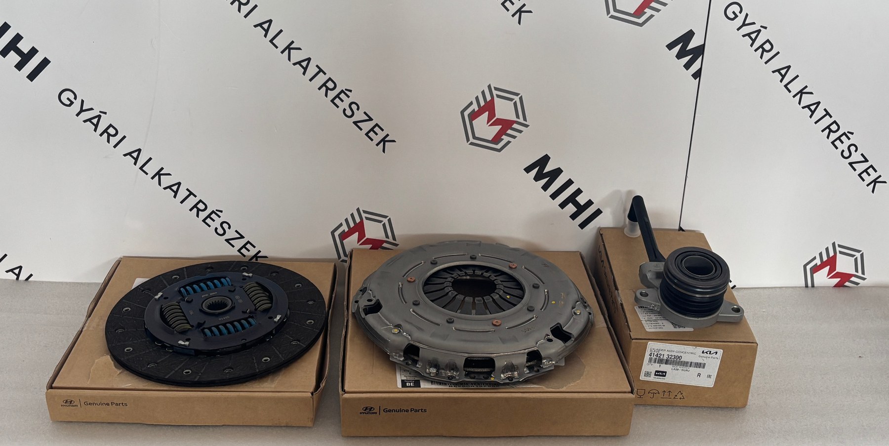 Hyundai / Kia gyári kuplungtárcsa 4110032400