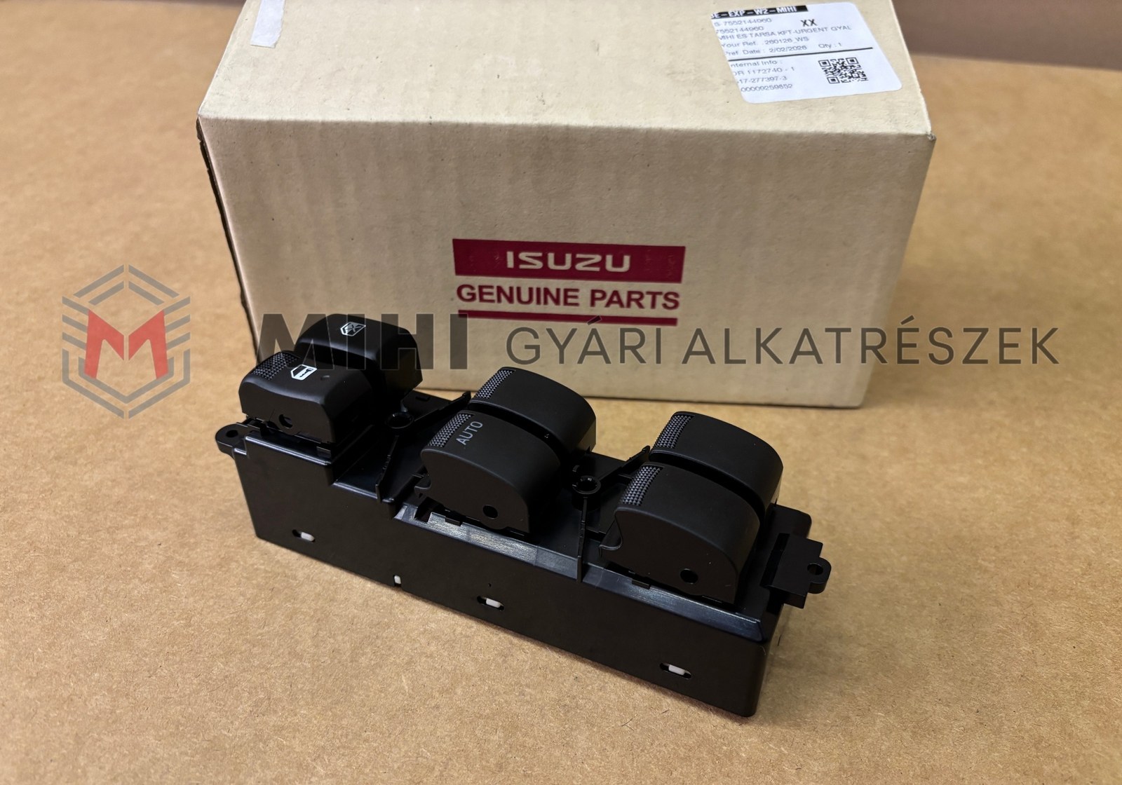Isuzu D-Max gyári ablakemelő kapcsoló 7552144960