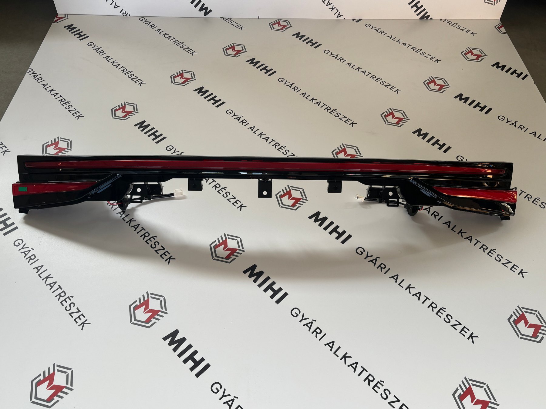 Lexus NX gyári hátsó lámpaegység 8158078090