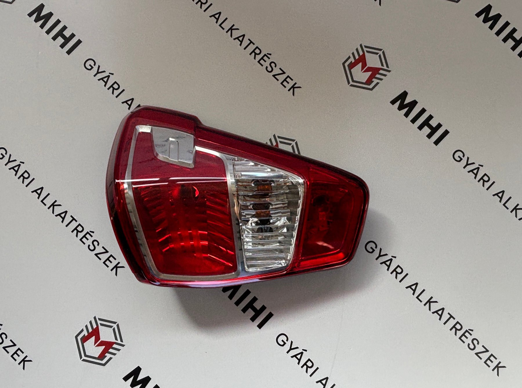 SsangYong Musso jobb hátsó lámpa termékfotó 2