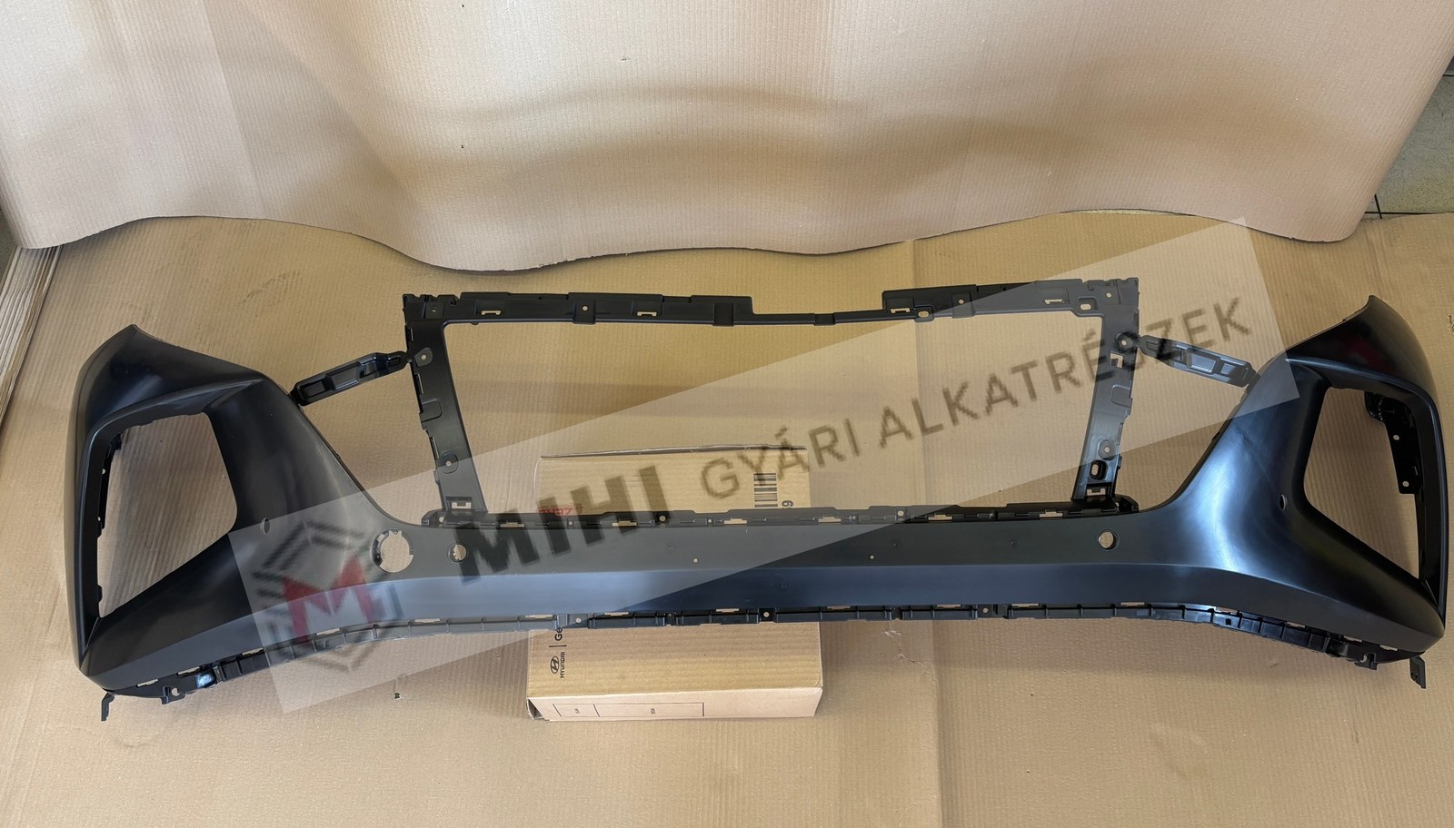 Hyundai Tucson első lökhárító felső rész 86540N7000
