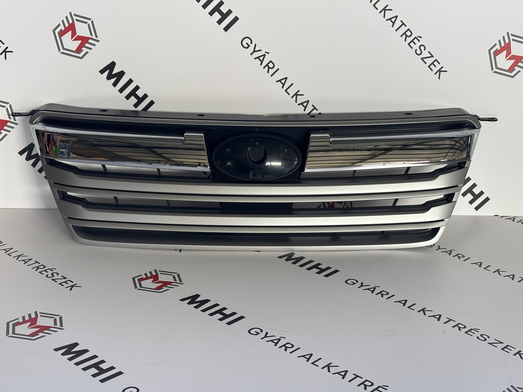 Subaru Outback BR első hűtőrács 91121AJ120