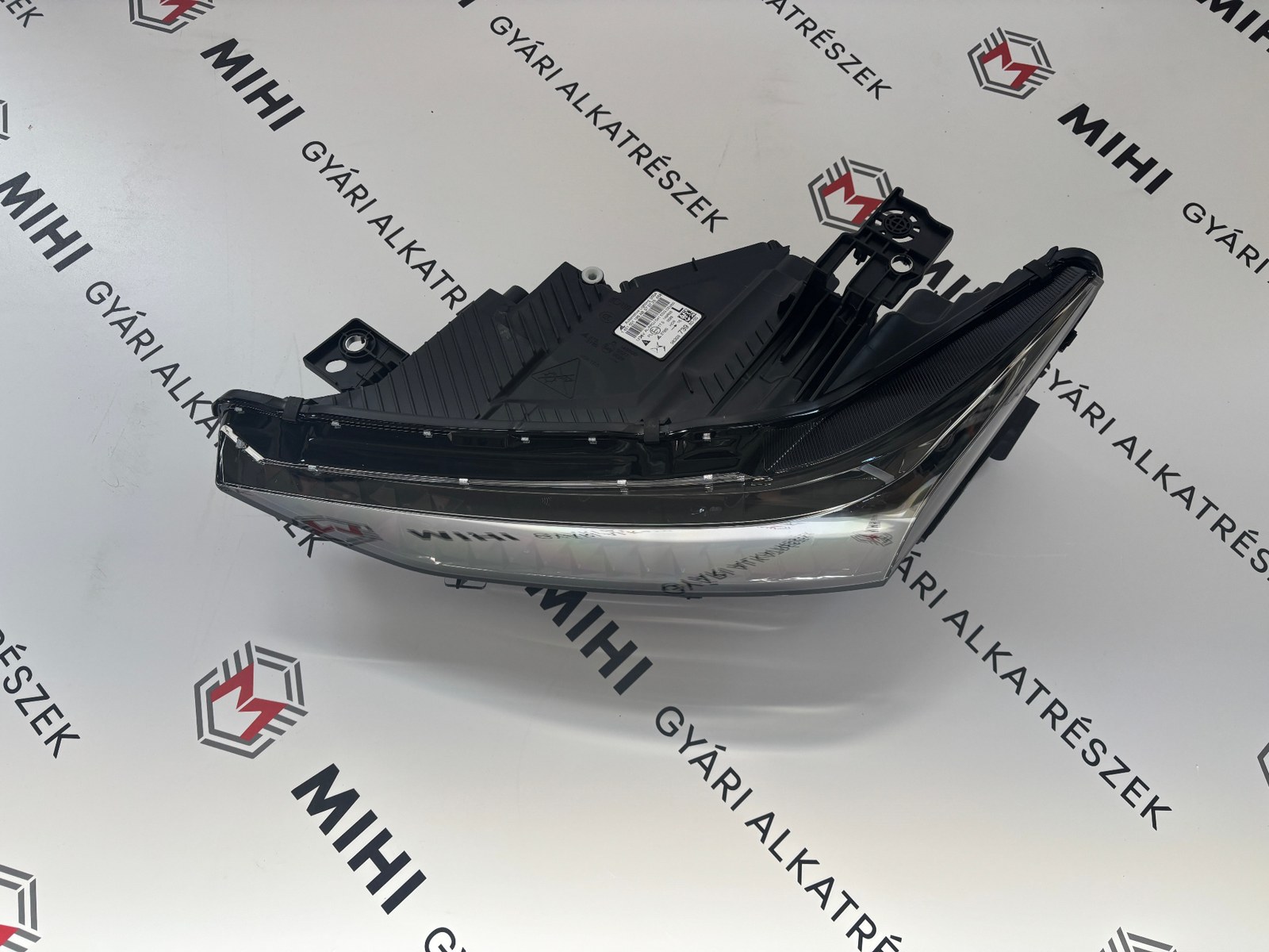 Hyundai Tucson bal első DRL egység 92207N7400 termékfotó 2