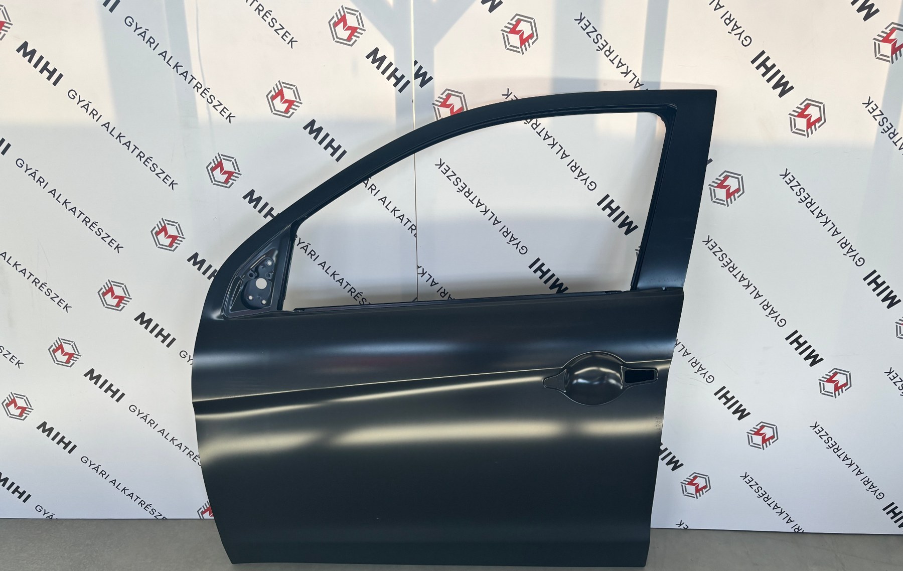 Nissan Qashqai III bal első ajtó H0101HN2MA
